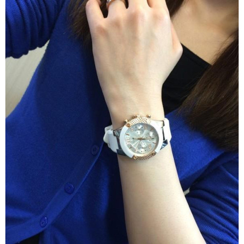 Часы Guess W0773L1 1