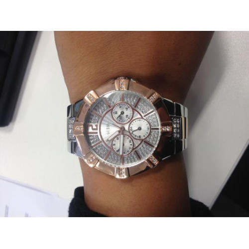 Часы Guess W0024L1 2