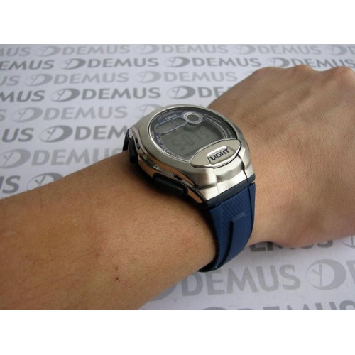 Часы Casio W-752-2AVEF 1