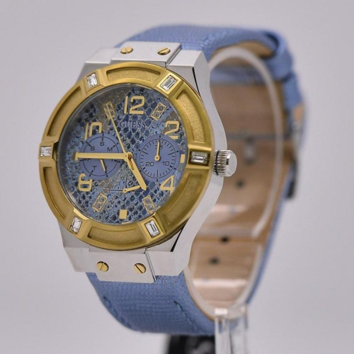 Часы Guess W0289L2 1
