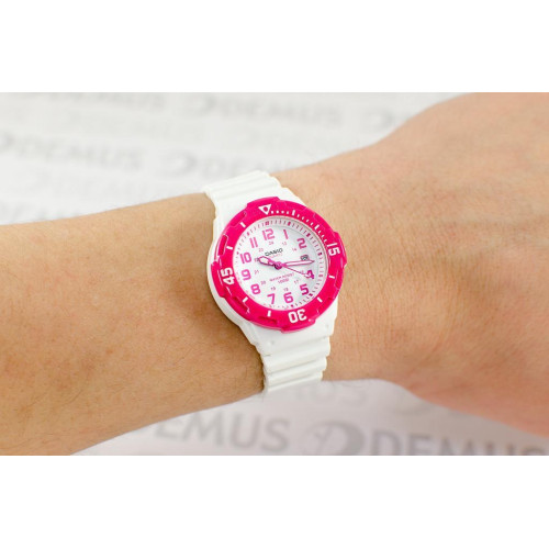 Часы Casio LRW-200H-4BVEF 1