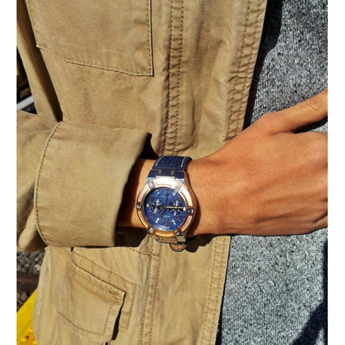 Часы Guess W0040G6 2